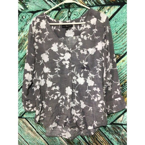 Fred David Gray & White Floral Top Size Large 🌸 - Picture 1 of 14